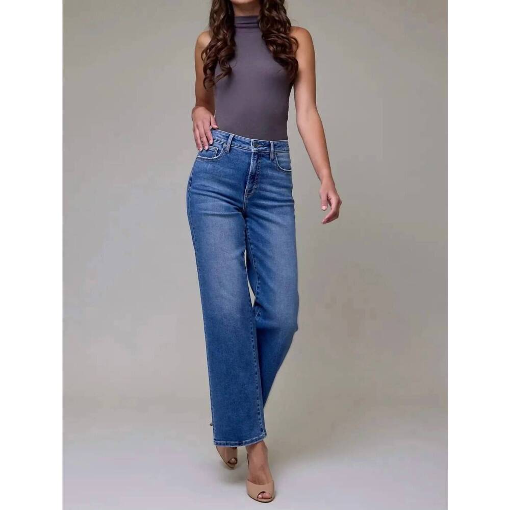 NEW HIDDEN ella classic high wait straight leg jeans in medium wash